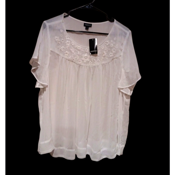 NEW Torrid Sheer White Embroidered Blouse Top Size 1 - Picture 1 of 5
